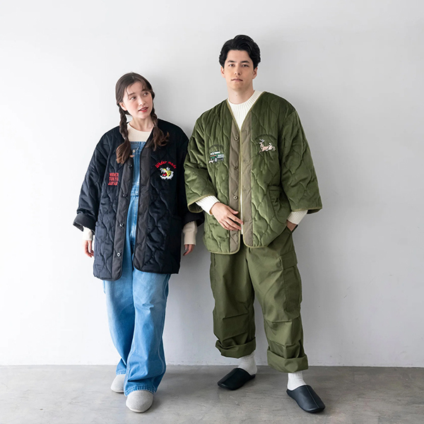 ベルベット素材に刺繍を施したスーベニアジャケットの様なDAN-TEN