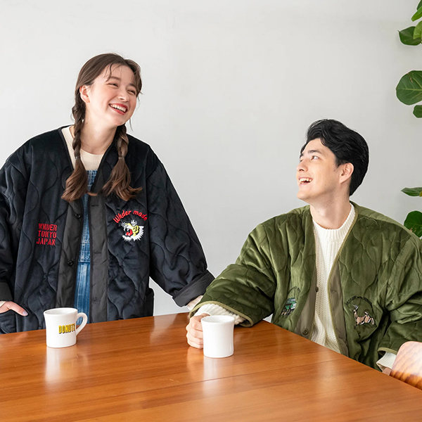 ベルベット素材に刺繍を施したスーベニアジャケットの様なDAN-TEN