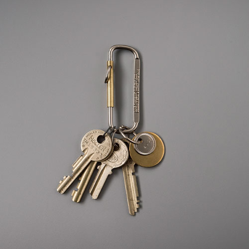 50年代後半頃のアメリカで、大手自動車メーカーなどが販売促進用に配布されていたキーフックがベース