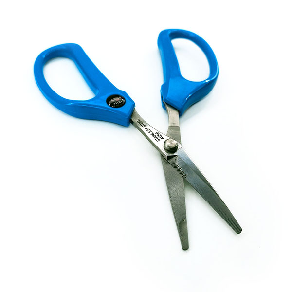 ガーデン作業やホビーにも最適なハサミ