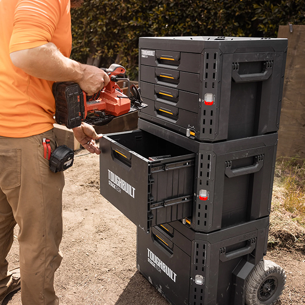 すべての引き出しがサイドレール部でロック。