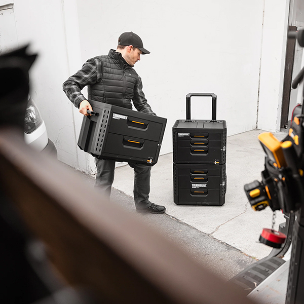 すべての引き出しがサイドレール部でロック。