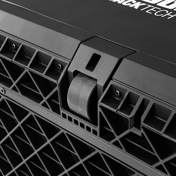 TOUGHBUILT STACKTECH タイヤ付き引き出し収納BOX。