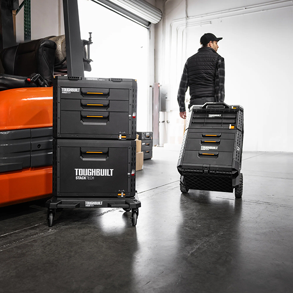 TOUGHBUILT STACKTECH タイヤ付き引き出し収納BOX。