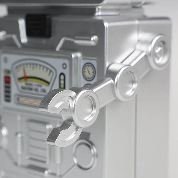 遊び心溢れるロボットデザインの工具セット。