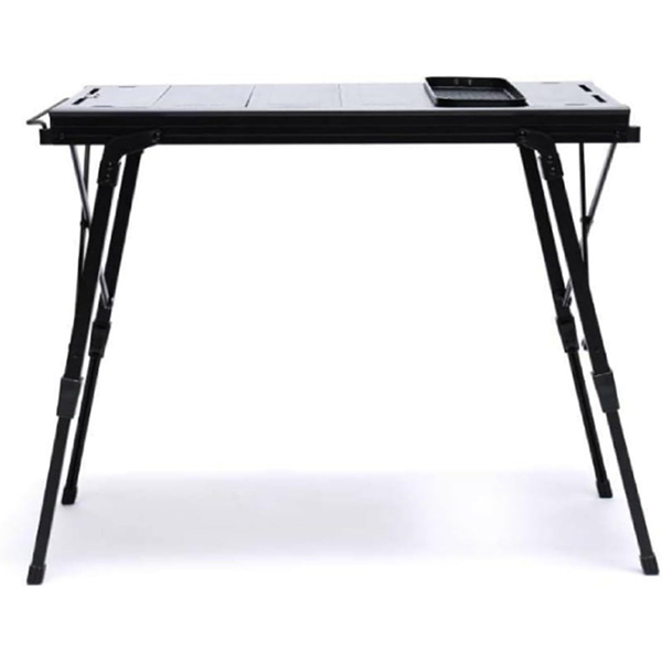 それぞれの脚が無段階で調整可能のため、フラットな地面以外でも設営ができます。