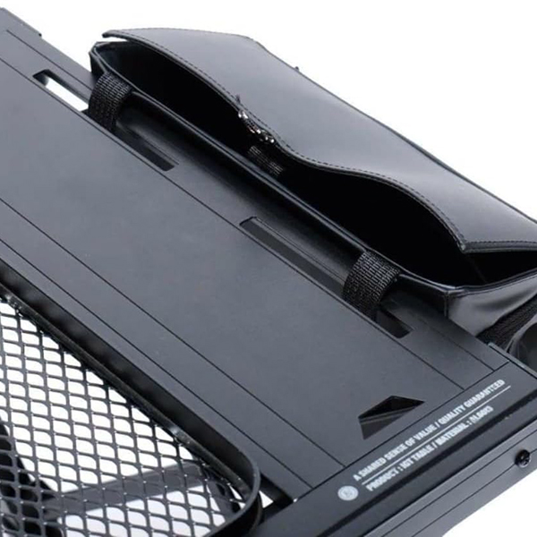 それぞれの脚が無段階で調整可能のため、フラットな地面以外でも設営ができます。