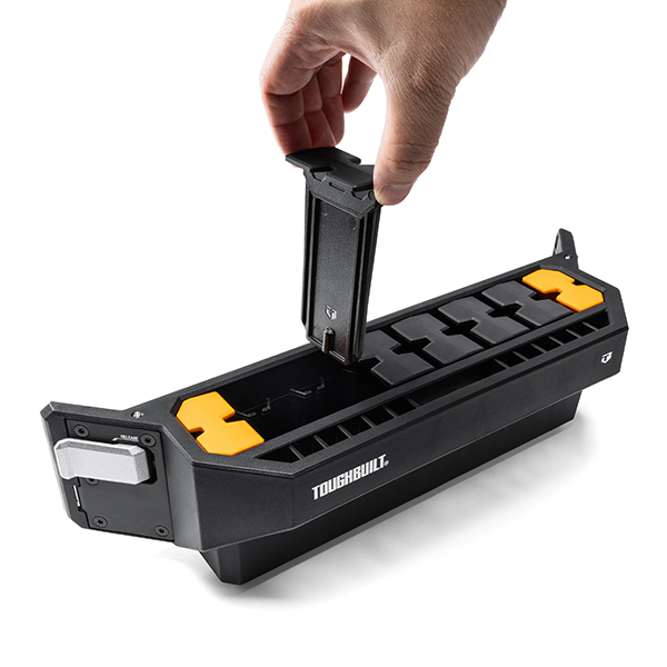 コーナーレールに対応したツールホルダー。