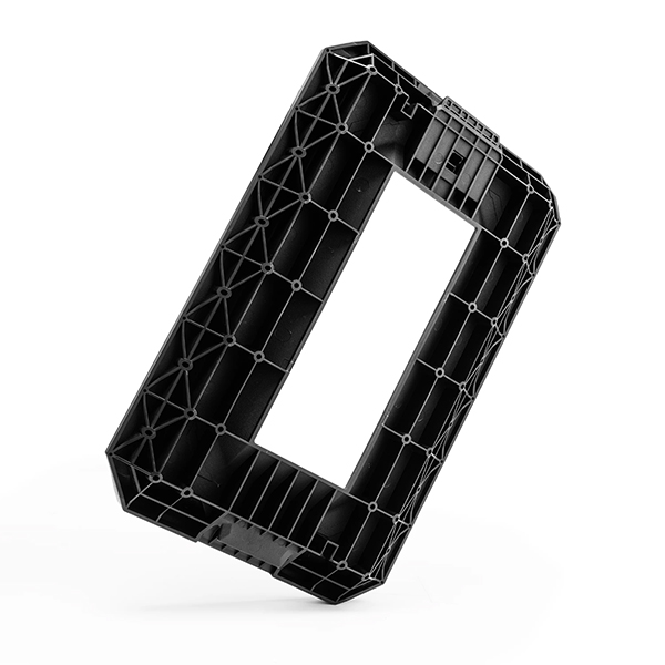 ハーフサイズの上にフルサイズモデルのスタッキングを可能にするアダプター。