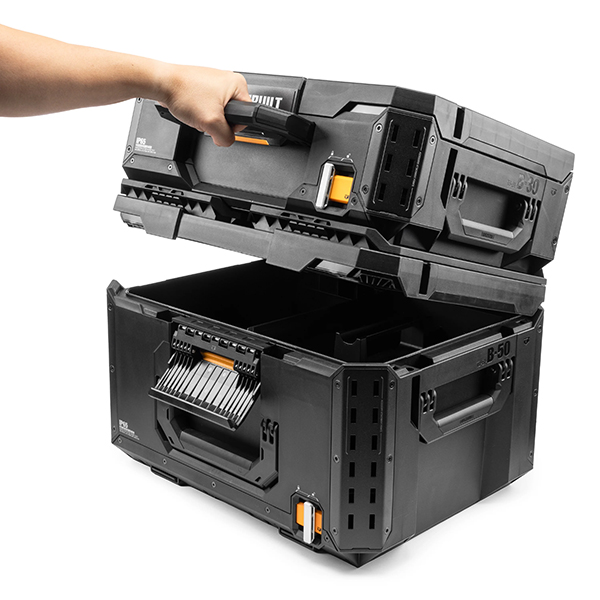 ハーフサイズの上にフルサイズモデルのスタッキングを可能にするアダプター。