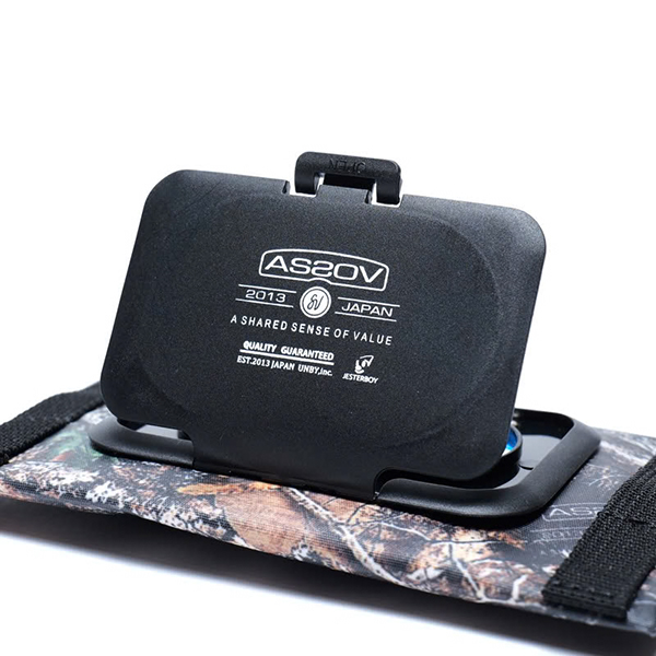 軽さ、防水性を兼ね備えた生地を使用したウェットティッシュケース。