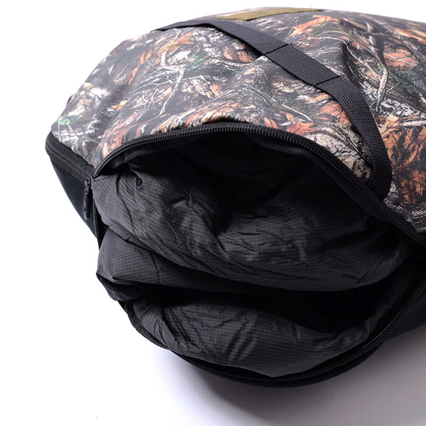 クッションとして活用できるシュラフケース