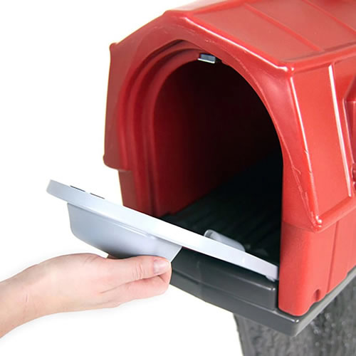 耐久性のある組立式プラスチック製メールボックス。