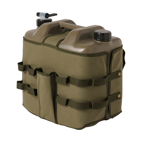 ワックスコットン生地のオリジナルカバーを取り付けたウォータータンク