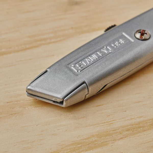 アメリカンユーティリティナイフ定番モデル。