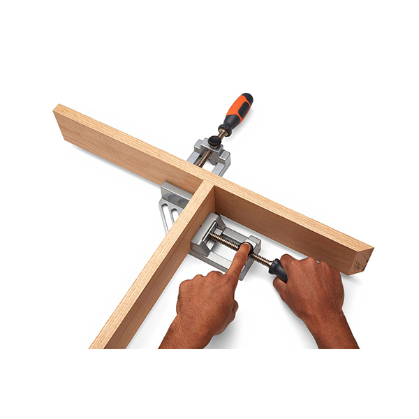 90度コーナーの固定に最適なコーナークランプ