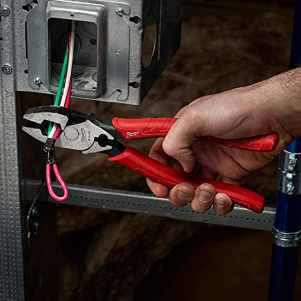 ヘビーな作業に対応した強力プライヤー