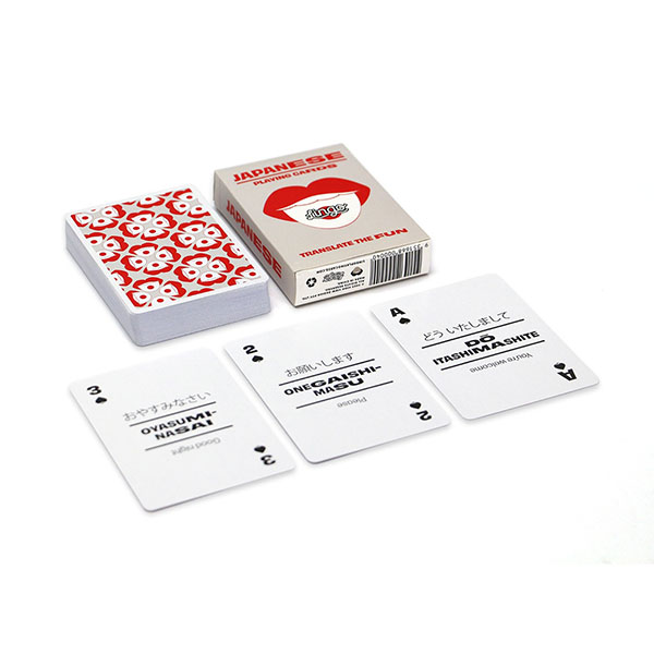 世界中を旅していたバックパッカーが手がけたフレーズトランプ