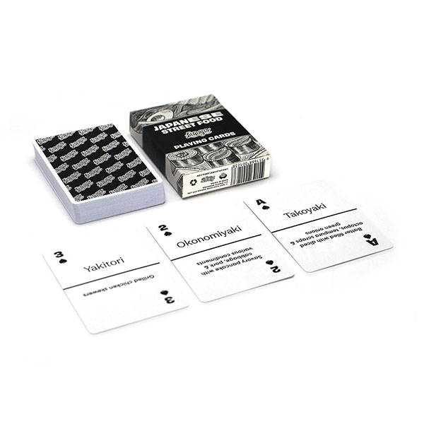 世界中を旅していたバックパッカーが手がけたフレーズトランプ