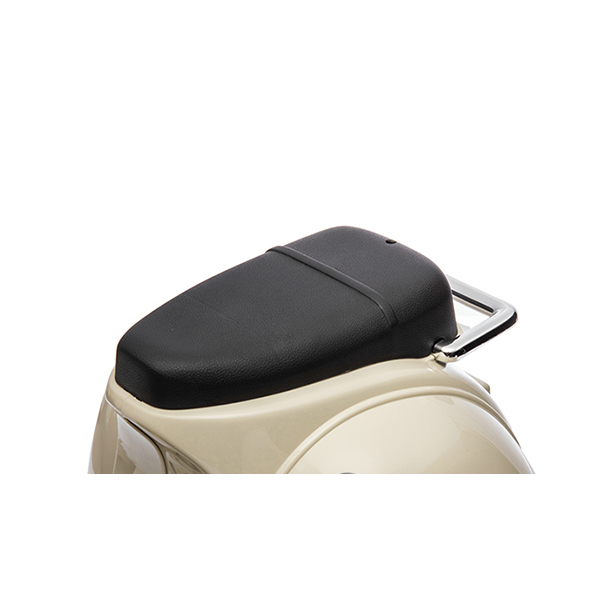 ミニベスパに2人で乗れるサイドカーが付いて登場！