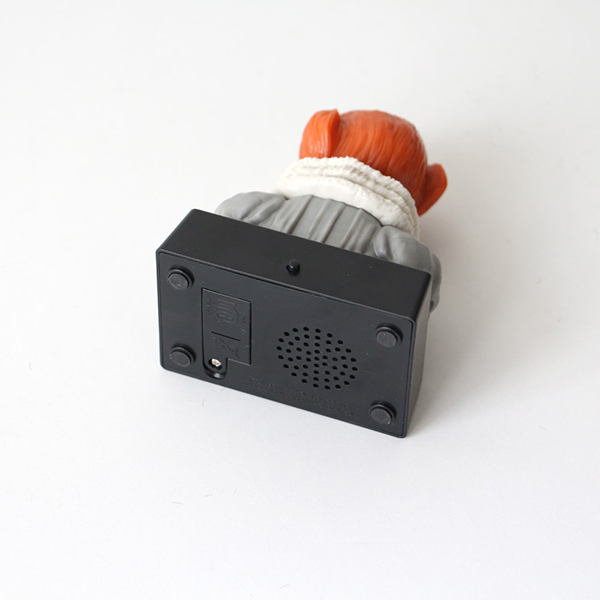 ペニーワイズをモチーフにしたボブルヘッドフィギュアです。